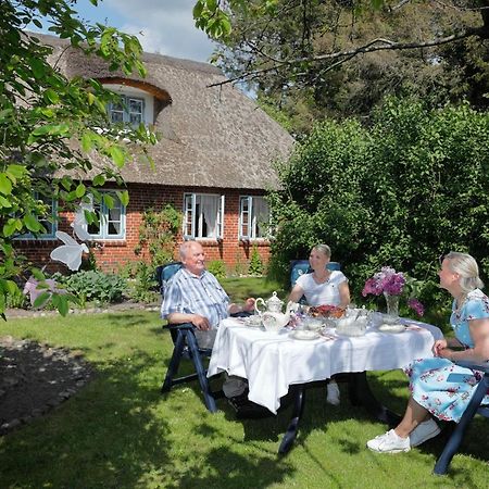 Villa Urlaub im Friesenhaus Langenhorn Exterior foto
