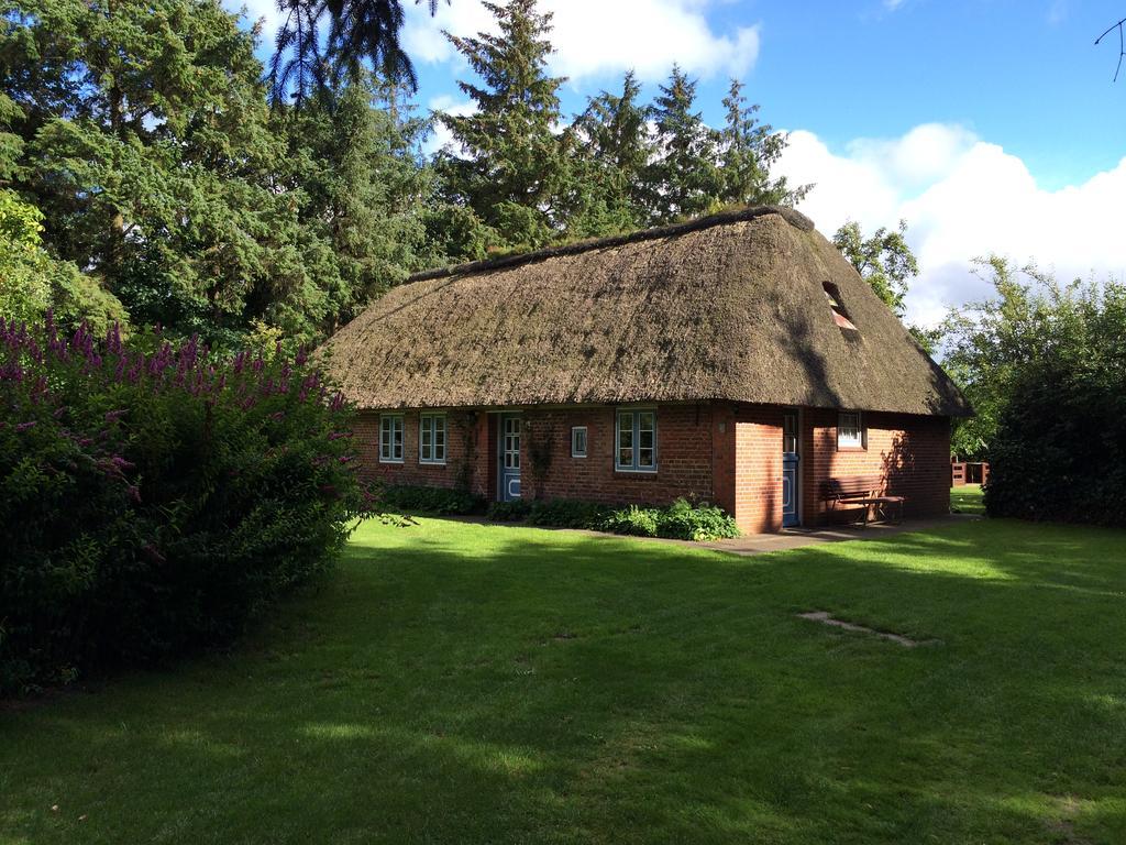 Villa Urlaub im Friesenhaus Langenhorn Exterior foto